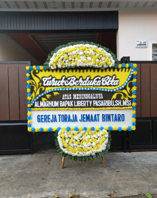Papan Bunga Duka di Temon Kulon
